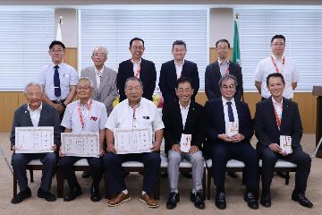贈呈式の様子