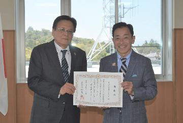 贈呈式の様子