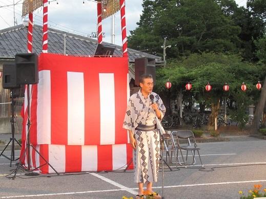 山川原交流夏まつりで挨拶をしている市長の写真