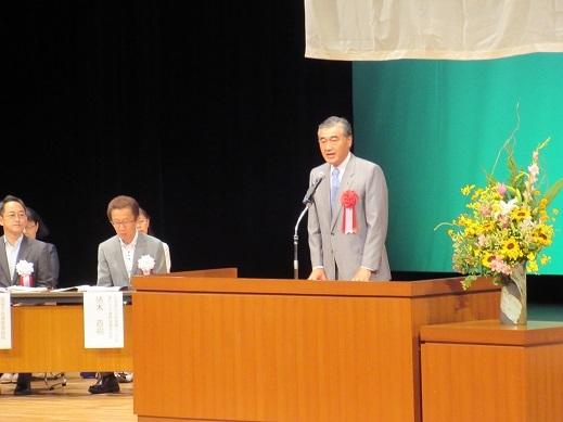 全国国公立幼稚園・こども園PTA全国大会滋賀大会で挨拶をしている市長の写真