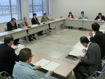 彦根市人権施策推進本部会議中の写真