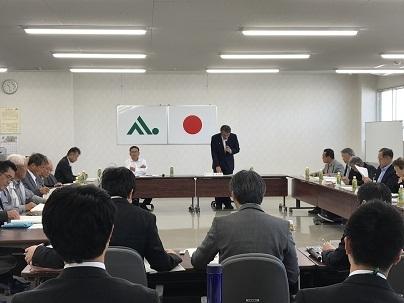 彦根市農業再生協議会臨時総会で挨拶をしている市長の写真