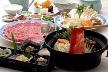 千成亭レストラン( 華見)のすき焼きの写真