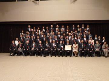 文部科学大臣表彰を受けた人達の集合写真