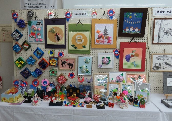 中地区公民館の写真（展示）