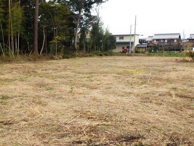 着手後の写真（木が伐採され更地になった）