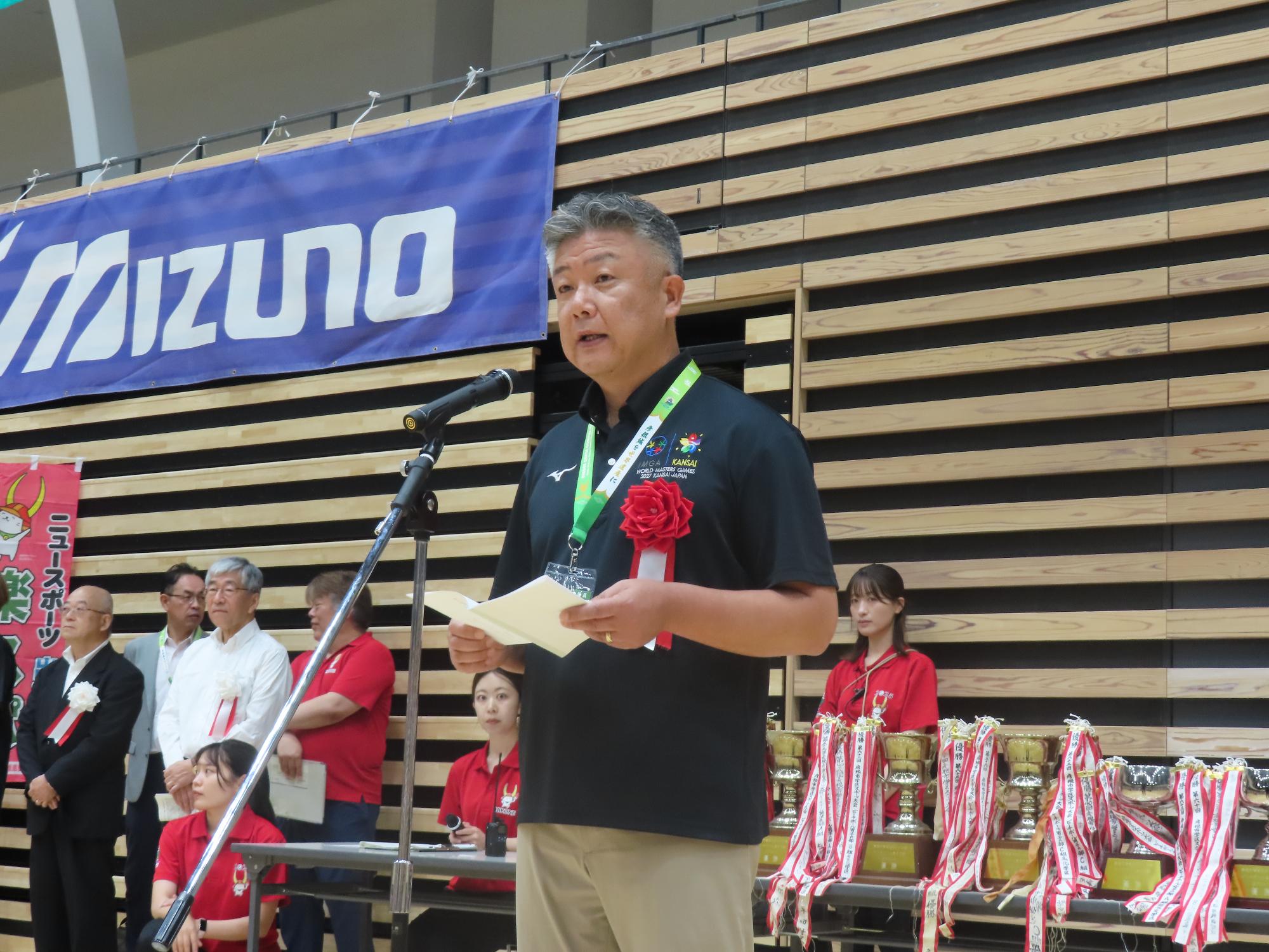 副議長が挨拶をしている様子の写真