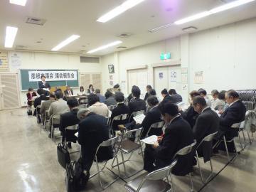 河瀬地区公民館で開催された議会報告会の写真