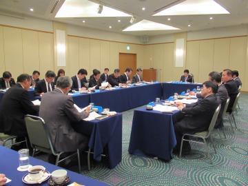 定例会議の様子の写真