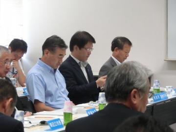 会議に出席の市長の写真