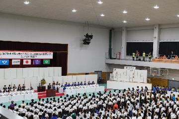 なぎなたオープニングプログラムの様子