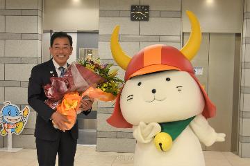 初登庁の様子