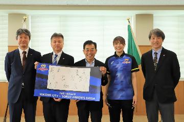 東レアローズの皆様との写真