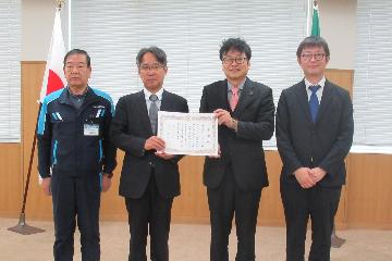 贈呈式の様子