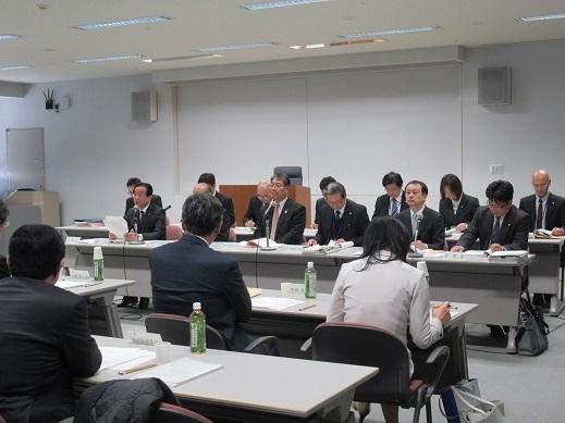滋賀県後期高齢者医療広域連合議会本会議中の写真