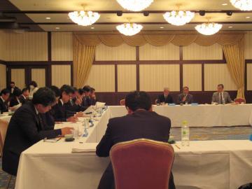 平成30年度滋賀県市長会議（第4回臨時会）会議中の写真