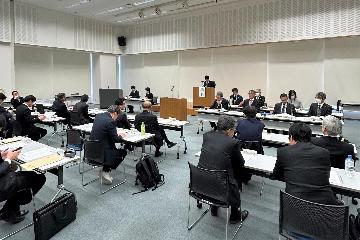 定例会の様子