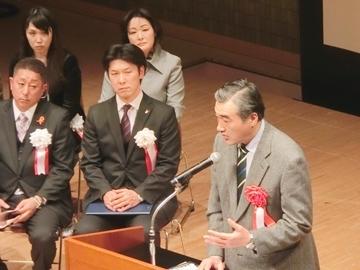 彦根市PTA連絡協議会で挨拶をしている市長の写真