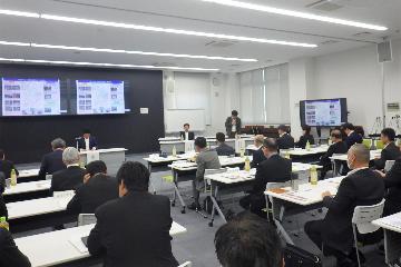 総会の様子