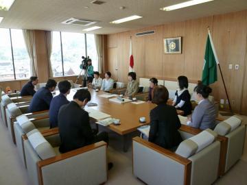 表彰会場の様子の写真