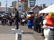 防犯カメラ設置除幕式で挨拶する市長の写真