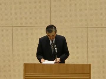 彦根愛知犬上職業対策連絡協議会で挨拶をしている市長の写真