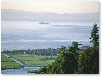 琵琶湖を望む荒神山の山頂からの風景写真