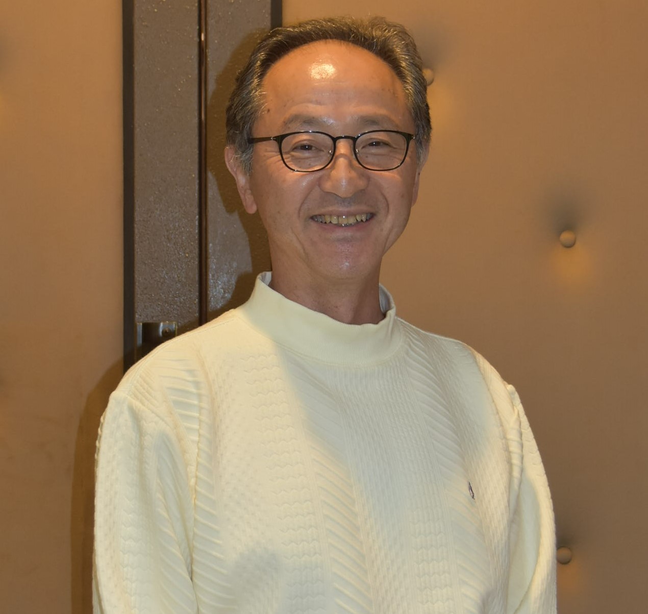 微笑む林さんの写真