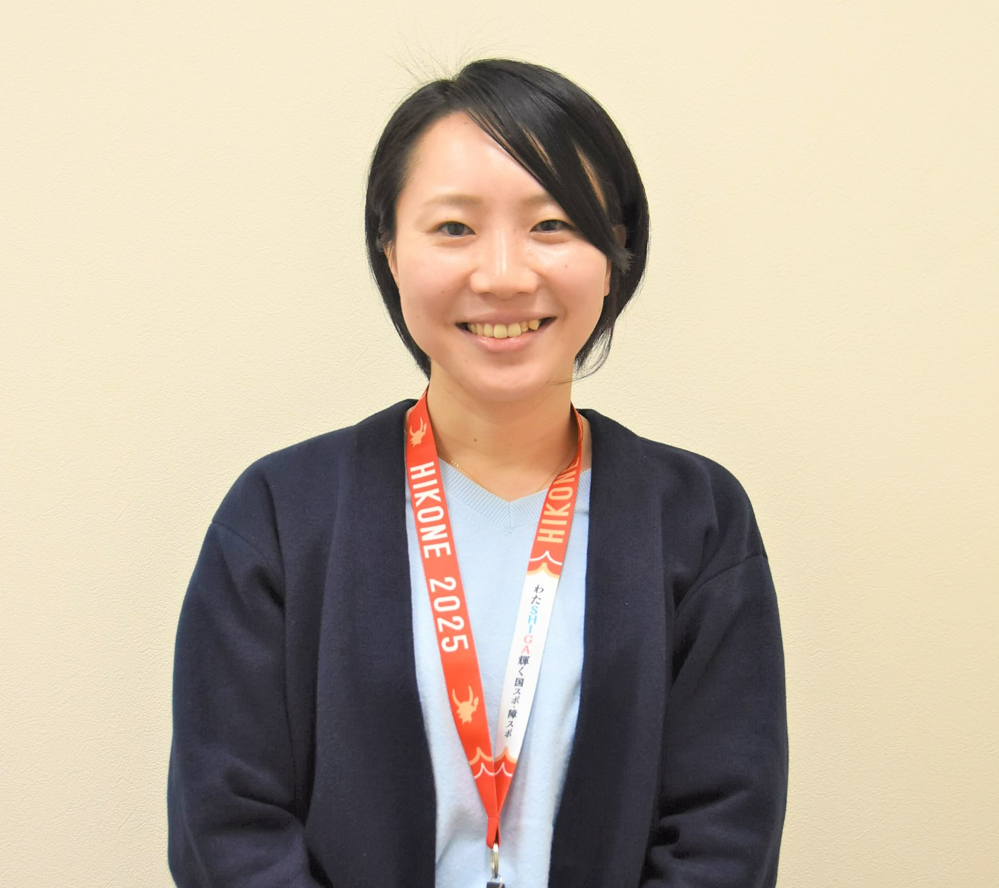 微笑む吉村さんの写真