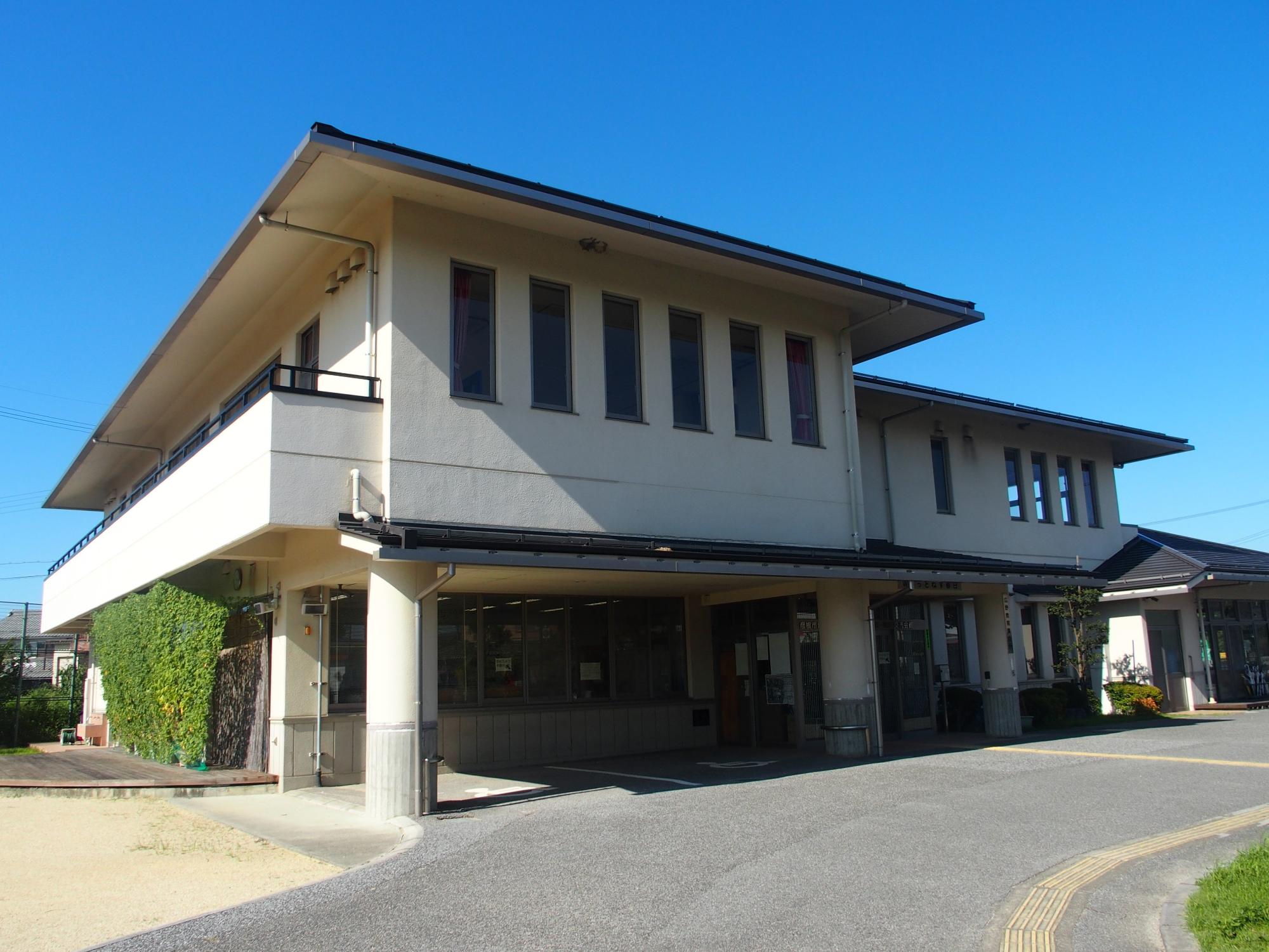 人権・福祉交流会館の概観写真