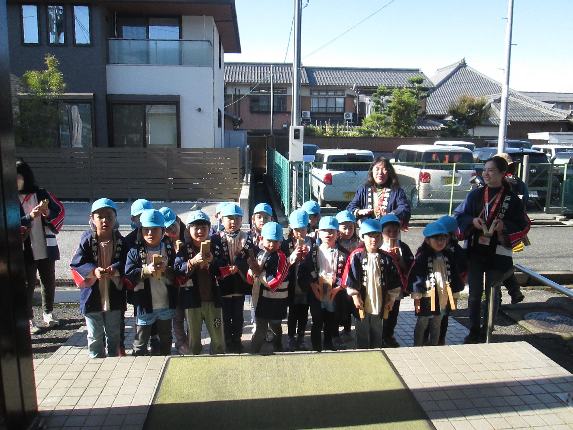 彦根幼稚園児火の用心