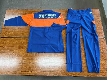 活動服の背中側の写真