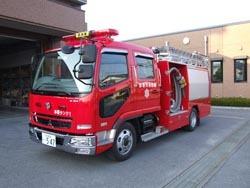 彦根市消防本部のタンク車の写真